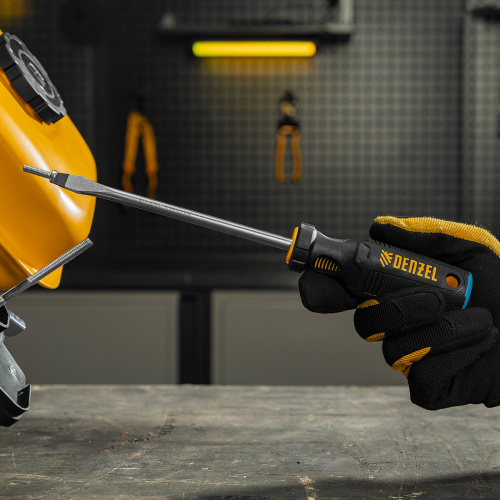 Отвертка SL8x150 мм, CrV, трехкомпонентная рукоятка Denzel по ценам производителя в Казани с доставкой по всей России