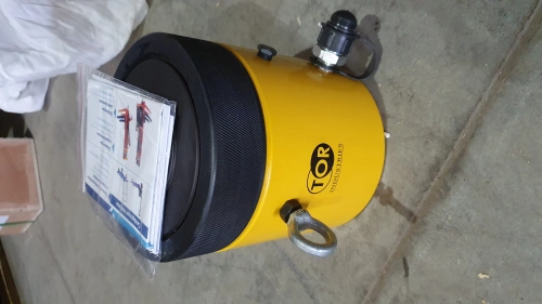 Домкрат гидравлический TOR ДГ100П50Г 100 т с фиксирующей гайкой по ценам производителя в Казани с доставкой по всей России