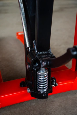 Штабелер гидравлический 2,0 т 1,6 м TOR CTY-E с раздвижными вилами по ценам производителя в Казани с доставкой по всей России