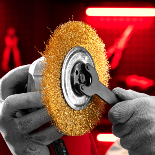 Щетка для УШМ, 150 мм, посадка 22.2 мм, плоская, латунированная витая проволока Matrix по ценам производителя в Казани с доставкой по всей России