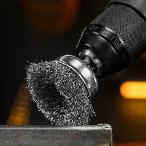 Набор щеток для дрели, 1 Плоская 50мм, 2 Чашки 25-50мм, шпилька, нерж. вит. проволока Denzel по ценам производителя в Казани с доставкой по всей России