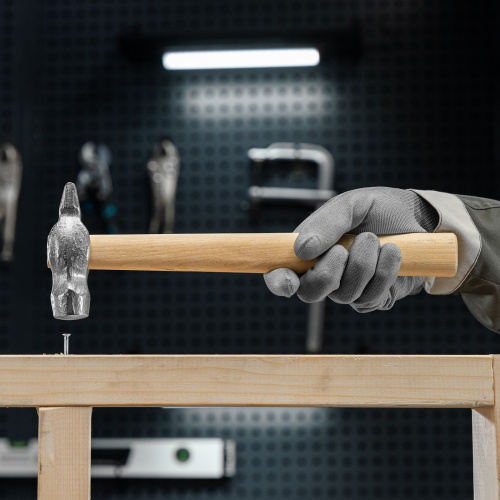 Молоток слесарный, 500 г, круглый боек, деревянная рукоятка по ценам производителя в Казани с доставкой по всей России