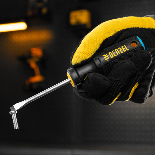 Отвертка, SL5x75 мм, S2, 3к рукоятка Denzel по ценам производителя в Казани с доставкой по всей России