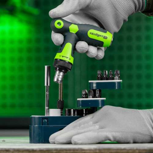 Отвертка Т-образная реверсивная с набором бит, торцевых головок, 33 предмета, CrV Сибртех купить в Москве с доставкой по всей России | ProtosMarket.ru