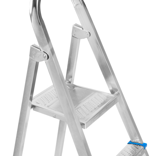 Стремянка, 4 ступени, стальная, оцинкованная Сибртех по ценам производителя в Казани с доставкой по всей России