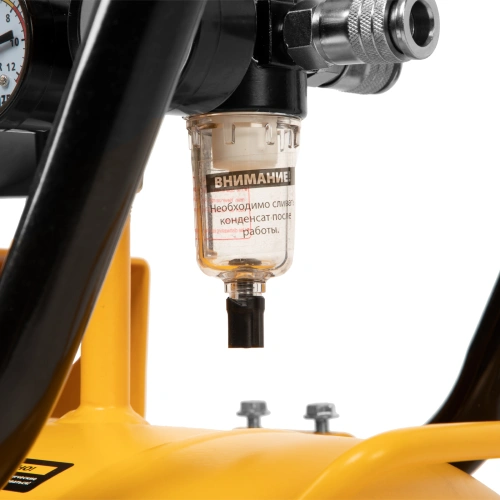 Компрессор безмасляный, малошумный DLS 3300/100, 3300 Вт,3x1100, 100 л, 570 л/мин ,блок управления Denzel купить в Москве с доставкой по всей России | ProtosMarket.ru