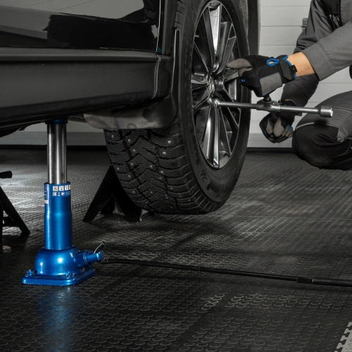 Домкрат механический бутылочный, 2 т, h подъема 210-495 мм, домкрат, ручка Stels по ценам производителя в Казани с доставкой по всей России