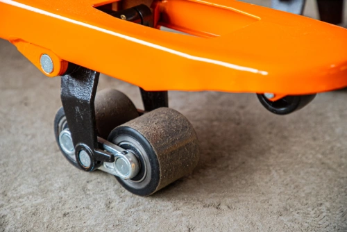 Тележка гидравлическая с тормозом 2500 кг 1150 мм полиуретановые колеса XILIN BFB по ценам производителя в Казани с доставкой по всей России