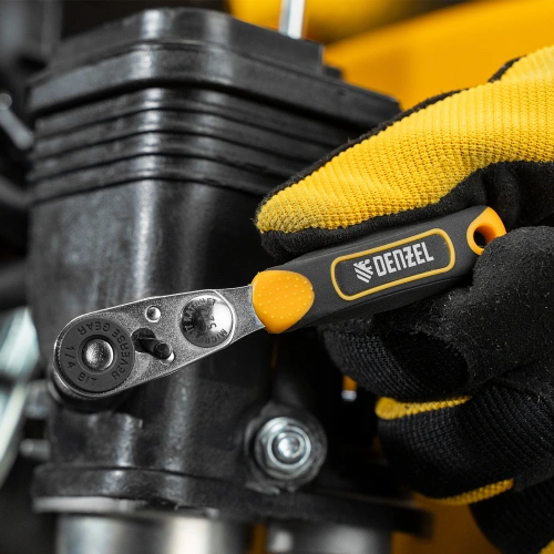 Ключ-трещотка для бит 1/4", 52 зуба, CrMo, адаптер для торцевых головок Denzel по ценам производителя в Казани с доставкой по всей России