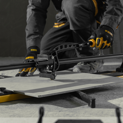 Плиткорез рельсовый 800х16мм, каретка на подш., стальная станина, усил. рукоятка-пенал Denzel по ценам производителя в Казани с доставкой по всей России