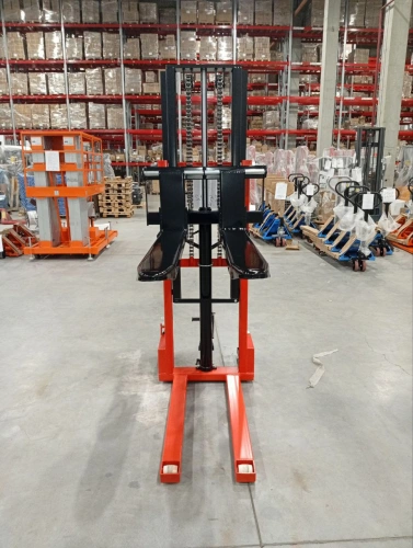 Штабелер гидравлический 1,5 т 2,0 м TOR CTY-EH с раздвижными вилами по ценам производителя в Казани с доставкой по всей России