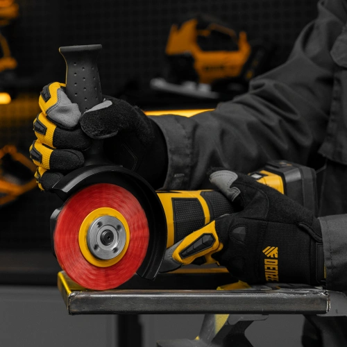 Щетка для УШМ, 100 мм, Плоская, нейлоновая щетина, посадка 22,2 мм Denzel по ценам производителя в Казани с доставкой по всей России