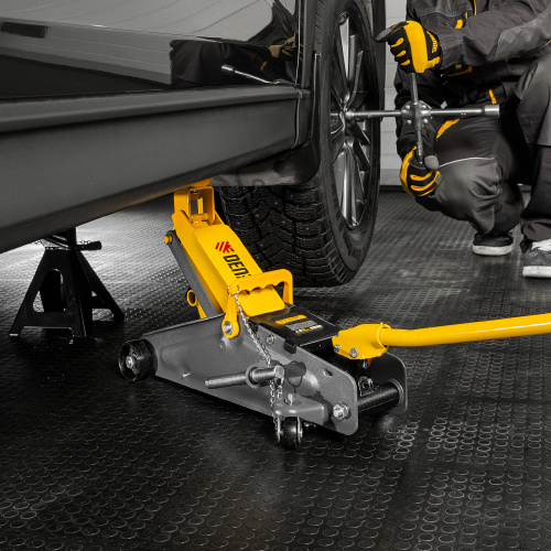 Домкрат гидравлический подкатной с фиксатором, 2,8 т, 135-385 мм Denzel купить в Москве с доставкой по всей России | ProtosMarket.ru