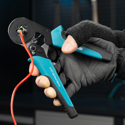 Клещи (пресс-клещи) для обжима наконечников электропроводов с сечением 0.25-8 мм2 Gross по ценам производителя в Казани с доставкой по всей России