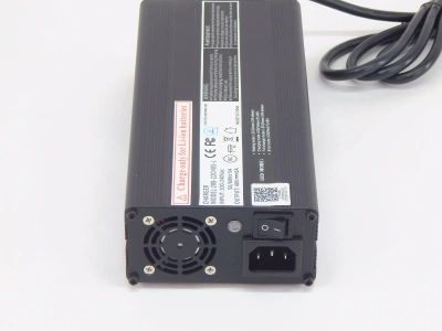 Зарядное устройство для тележек CBD20W-II 48/6A (Charger ERP35206000330) по ценам производителя в Казани с доставкой по всей России