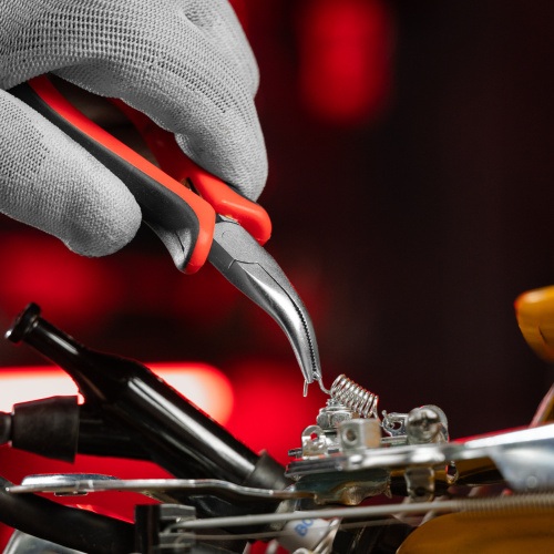 Длинногубцы изогнутые Mini, 130 мм, никелированные, авторазжим, двухкомпонентные рукоятки Matrix купить в Москве с доставкой по всей России | ProtosMarket.ru