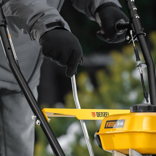 Бензиновая снегоуборочная машина SB 560, 212 cc, ручной старт Denzel купить в Москве с доставкой по всей России | ProtosMarket.ru