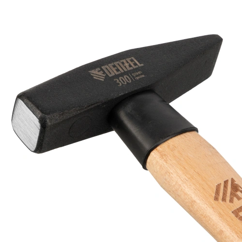 Молоток слесарный, 300 г, кованый квадратный боек, буковая рукоятка Denzel по ценам производителя в Казани с доставкой по всей России