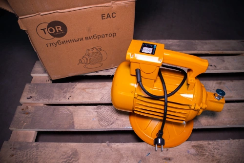 Электропривод глубинного вибратора для бетона 2,2 кВт TOR ZN70-JT (японский тип) по ценам производителя в Казани с доставкой по всей России