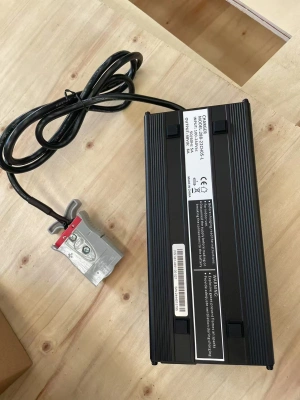 Зарядное устройство для тележек CBD20W-II 48/5A (Charger) по ценам производителя в Казани с доставкой по всей России