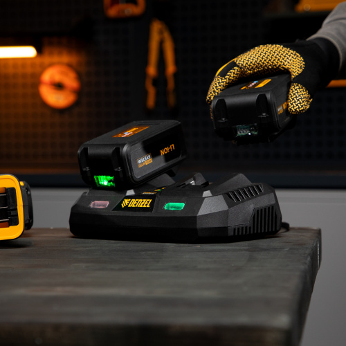 Батарея аккумуляторная IB-18-4.0, Li-Ion, 18 В, 4.0 А/ч Denzel купить в Москве с доставкой по всей России | ProtosMarket.ru