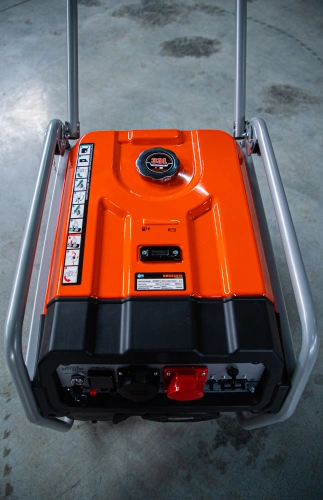 Генератор бензиновый 5,0 кВт 220В/380В с электростартером TOR KM6500HE купить в Москве с доставкой по всей России | ProtosMarket.ru