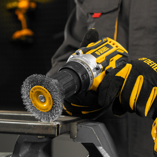 Щетка для дрели, 75 мм, Плоская, со шпилькой, нержавеющая витая проволока Denzel по ценам производителя в Казани с доставкой по всей России