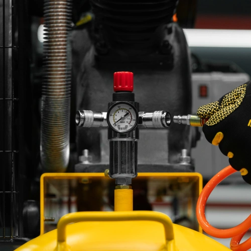 Компрессор воздушный рем. привод BCV 4000-T/200, 4,0 кВт, 200 литров, 690 л/мин Denzel по ценам производителя в Казани с доставкой по всей России