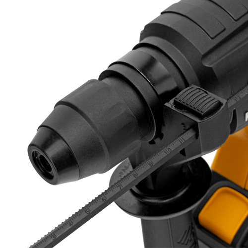 Перфоратор аккумуляторный BLRH-IB-26 Li-Ion, 18 В Denzel купить в Москве с доставкой по всей России | ProtosMarket.ru