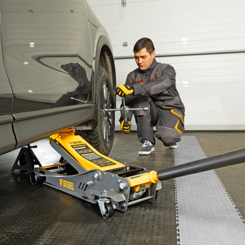 Домкрат гидравлический подкатной, 3,8 т, 110-580 мм, быстрый подъем, низкий подхват, проф. Denzel по ценам производителя в Казани с доставкой по всей России