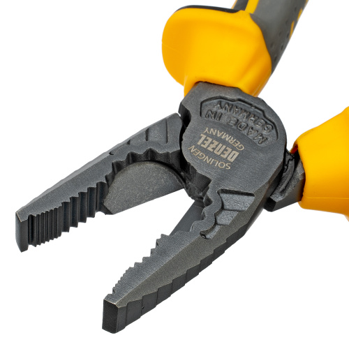 Плоскогубцы комбинированные 180 мм, трехкомпонентные рукоятки Denzel купить в Москве с доставкой по всей России | ProtosMarket.ru