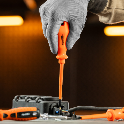 Набор отверток, PH, SL-5 шт, диэлектрические 2 шт, пробник на 220 В-1 шт, 8 шт Sparta купить в Москве с доставкой по всей России | ProtosMarket.ru