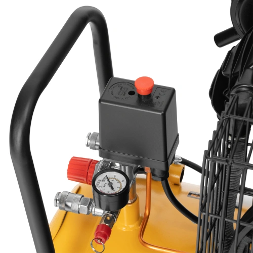 Компрессор воздушный BCV2200/100, ременный привод, 2.2 кВт, 100 литров, 370 л/мин Denzel по ценам производителя в Казани с доставкой по всей России