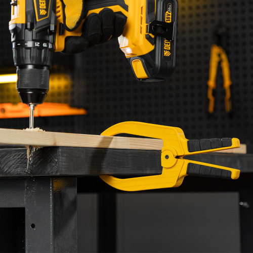 Струбцина клещеобразная, удлиненная 75 х 110 мм двухкомпонентные рукоятки Denzel по ценам производителя в Казани с доставкой по всей России