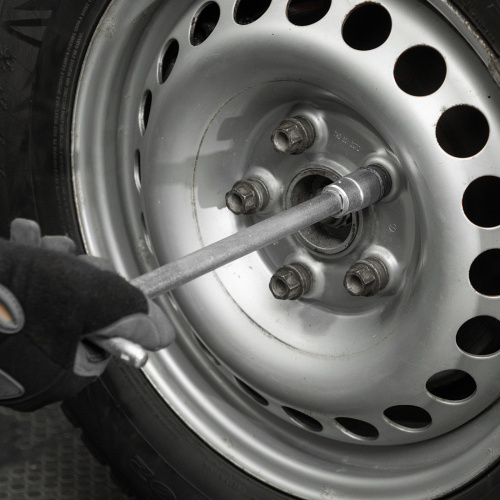 Набор слесарно-шоферского инструмента "Универсал-2", пластиковый бокс (НИЗ) купить в Москве с доставкой по всей России | ProtosMarket.ru