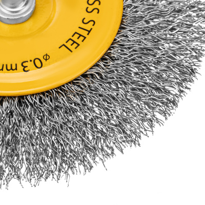 Щетка для дрели 100 мм, Плоская, со шпилькой, нержавеющая витая проволока Denzel по ценам производителя в Казани с доставкой по всей России