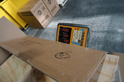 Генератор дизельный 7,0 кВт 220В с электростартером и колесами TOR KM7000D по ценам производителя в Казани с доставкой по всей России