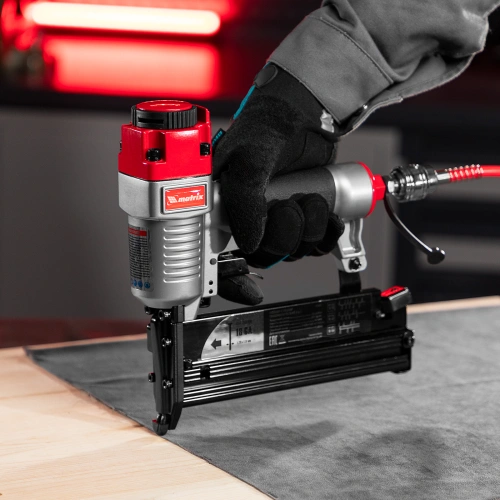 Нейлер-степлер пневматический 3 в 1, с регулировкой глубины забивания, гвозди 18GA, гвозди 16GA, скобы 18 GA Matrix купить в Москве с доставкой по всей России | ProtosMarket.ru