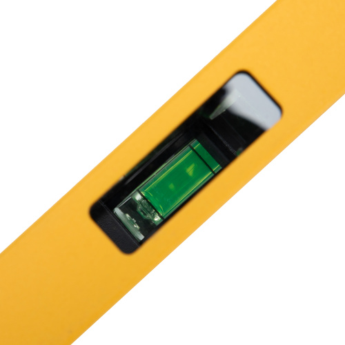 Уровень алюминиевый, магнит, фрезерованный, 3 глазка (1 зеркал.) 0,5 мм/м, 1000 мм Denzel купить в Москве с доставкой по всей России | ProtosMarket.ru