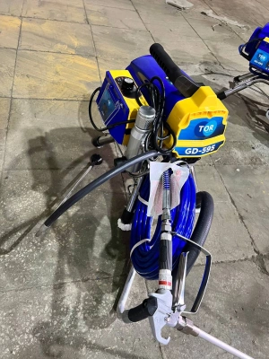 Окрасочный аппарат поршневой 20 бар, 2,8 кВт, 220 В  TOR GD-595 купить в Москве с доставкой по всей России | ProtosMarket.ru