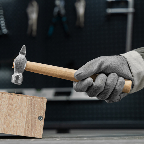 Молоток слесарный, 200 г, круглый боек, деревянная рукоятка по ценам производителя в Казани с доставкой по всей России