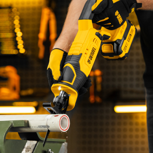 Пила сабельная аккумуляторная RS-180, Li-Ion, 20 В Denzel по ценам производителя в Казани с доставкой по всей России