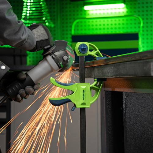 Струбцина F-образная, быстрозажимная, 450 х 70 х 660 мм, пластиковый корпус, фиксатор, двухкомпонентная рукоятка Сибртех купить в Москве с доставкой по всей России | ProtosMarket.ru