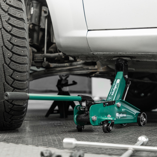 Домкрат гидравлический подкатной, 2 т, 135-320 мм, в пласт. кейсе Сибртех по ценам производителя в Казани с доставкой по всей России