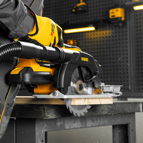 Пылесос строительный RVC20, 1400 Вт, бак 20 л, шланг 3 м, розетка с автосинхр. Denzel купить в Москве с доставкой по всей России | ProtosMarket.ru