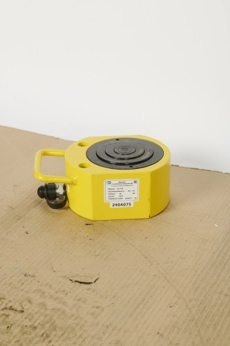 Домкрат гидравлический телескопический низкий TOR ДТ100Г69 100 т (3 уровня) по ценам производителя в Казани с доставкой по всей России