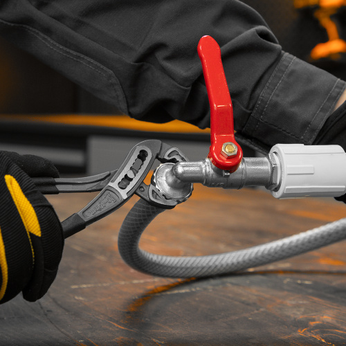 Клещи переставные, обливные рукоятки, 180 мм Denzel купить в Москве с доставкой по всей России | ProtosMarket.ru