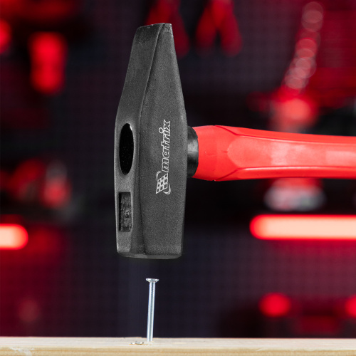 Молоток слесарный optimal, 600 г, фибергласовая обрезиненная рукоятка, квадратный боек Matrix купить в Москве с доставкой по всей России | ProtosMarket.ru