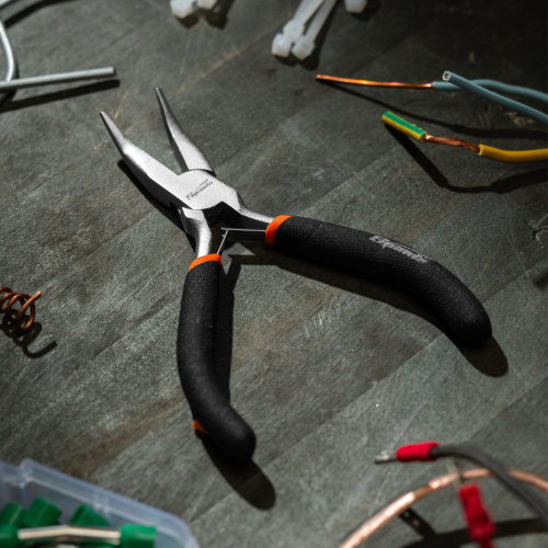 Длинногубцы изогнутые Mini, 130 мм, никелированные, авторазжим Sparta купить в Москве с доставкой по всей России | ProtosMarket.ru