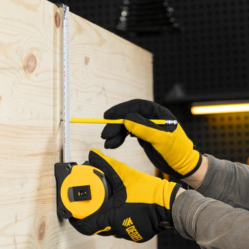 Рулетка 8м х 25мм, двухкомп. корпус, магнитный обрезиненный зацеп Denzel по ценам производителя в Казани с доставкой по всей России